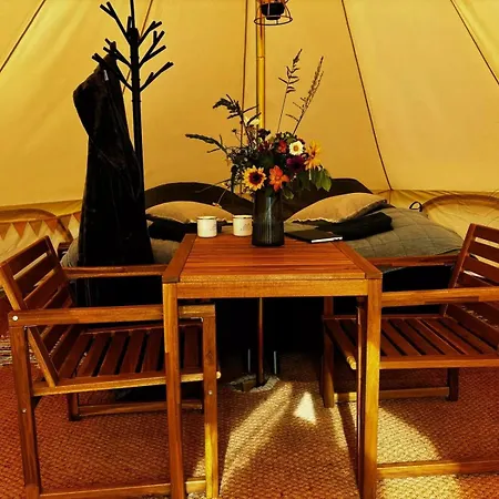 Wellness Glamping For 2 Personer Klovermarken Сasa de vacaciones